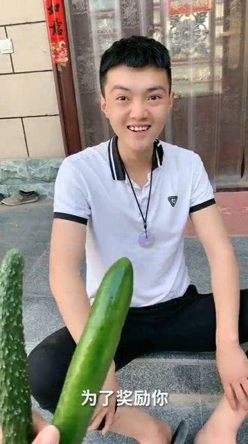 泡泡吃自己瓜,一场关于成长与反思的寓言之旅