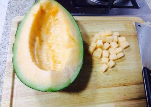 吃哈密瓜坏肚子,警惕肠胃不适背后的原因