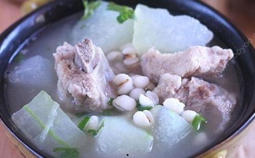 来例假吃汤吗瓜吗,来例假时，汤与瓜的养生选择”